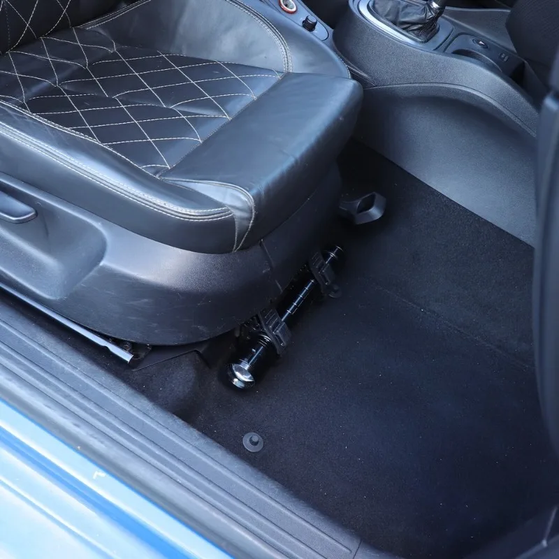 Uchwyt na latarkę pod siedzeni – Car Accessories Under 1000 recenzja i cena